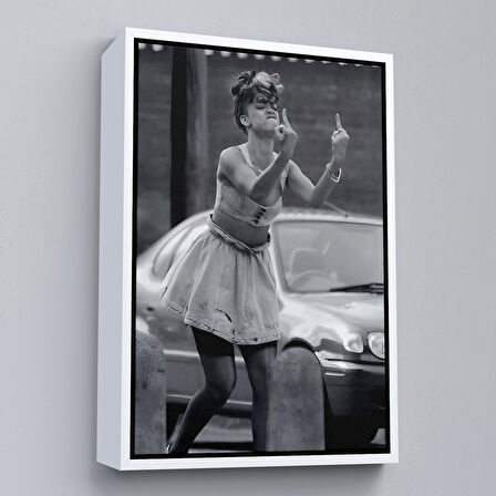 Kahverengi Çerçeveli Beyonce Umrumda Değil Haraketi Duvar Tablosu