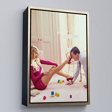 Siyah Çerçeveli Leonardo Di Caprio ve Margot Robbie The Wolf of Wall Street Filmi Tablo