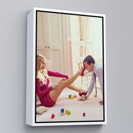 Beyaz Çerçeveli Leonardo Di Caprio ve Margot Robbie The Wolf of Wall Street Filmi Tablo