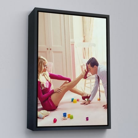 Beyaz Çerçeveli Leonardo Di Caprio ve Margot Robbie The Wolf of Wall Street Filmi Tablo