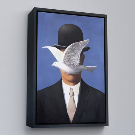 Kahverengi Çerçeveli Melon Şapkalı Adam René Magritte Duvar Tablosu