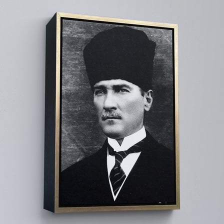 Altın Çerçeveli Atatürk Portre Tablosu Mustafa Kemal Atatürk Dikdörtgen Dekoratif Kanvas Tablo