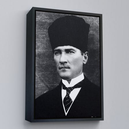 Altın Çerçeveli Atatürk Portre Tablosu Mustafa Kemal Atatürk Dikdörtgen Dekoratif Kanvas Tablo