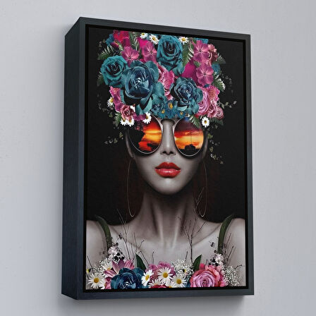 Kahverengi Çerçeveli Renkli Çiçekler İle Güzel Kadın Dekoratif Duvar Tablosu