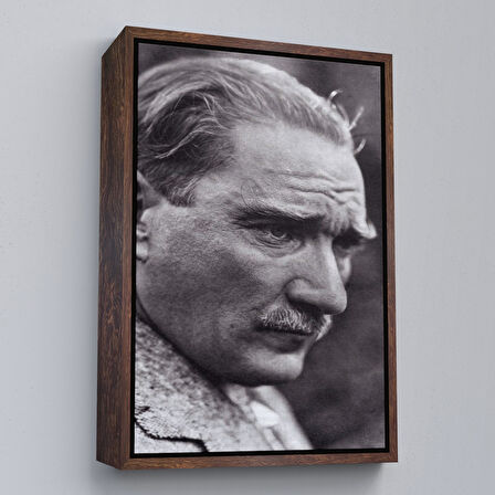 Beyaz Çerçeveli Mustafa Kemal Atatürk Yakın Çekim Duvar Tablosu