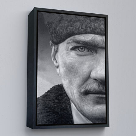 Beyaz Çerçeveli Mustafa Kemal Atatürk Siyah Beyaz Tablosu