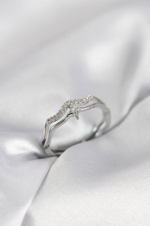 Minimal Yıldız Model Gümüş Renk Zirkon Taşlı Kadın Yüzük 5886