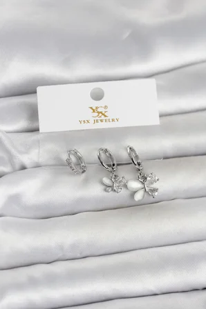 Pirinç Gümüş Renk Kelebek Model 3'lü Kadın Küpe 5886