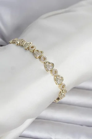 Pirinç Gold Renk Zirkon Taşlı Kalp Model Kadın Bileklik 5886