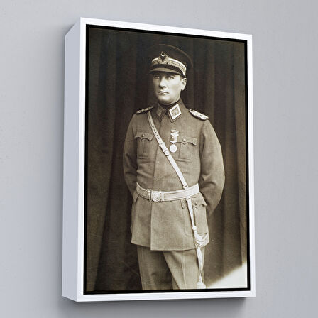 Beyaz Çerçeveli Atatürk Portre Tablosu Türkiye Cumhuriyeti Kurucusu Mustafa Kemal Atatürk Dekoratif Tablo