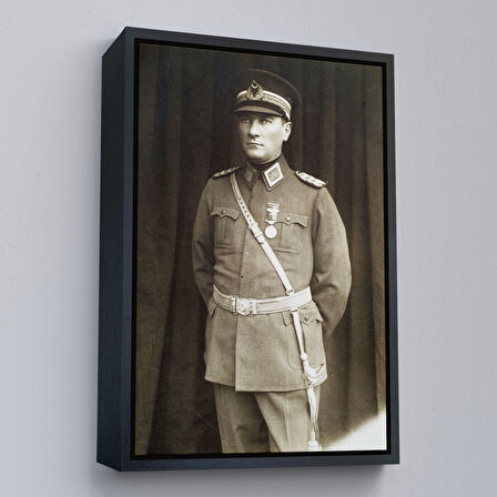 Beyaz Çerçeveli Atatürk Portre Tablosu Türkiye Cumhuriyeti Kurucusu Mustafa Kemal Atatürk Dekoratif Tablo