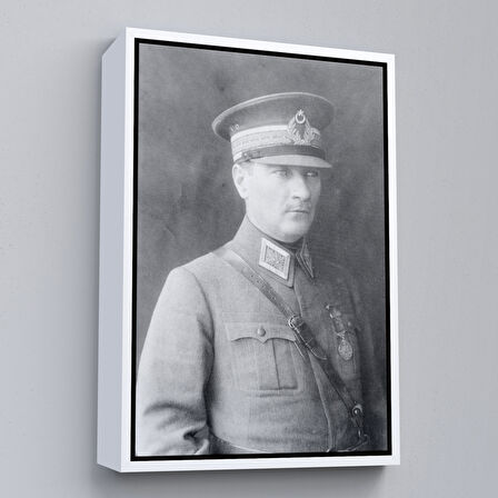 Kahverengi Çerçeveli Atatürk Portre Tablosu Mustafa Kemal Atatürk Dikdörtgen Dekoratif Kanvas Tablo