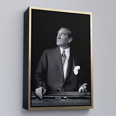 Beyaz Çerçeveli Atatürk Portre Tablosu Mustafa Kemal Atatürk Dikdörtgen Dekoratif Kanvas Tablo