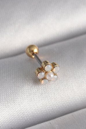 By Mertay Kadın Piercing Çiçek Model Tragus Altın Zirkon Taşlı Çelik 316L