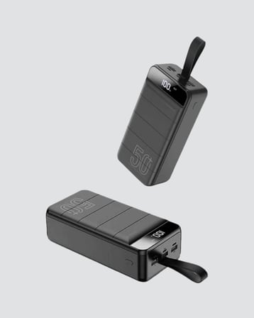 50.000 mAh Kapasiteli Powerbank – Hızlı Şarj Destekli 4 USB Portlu LED Işıklı Taşınabilir Enerji Deposu