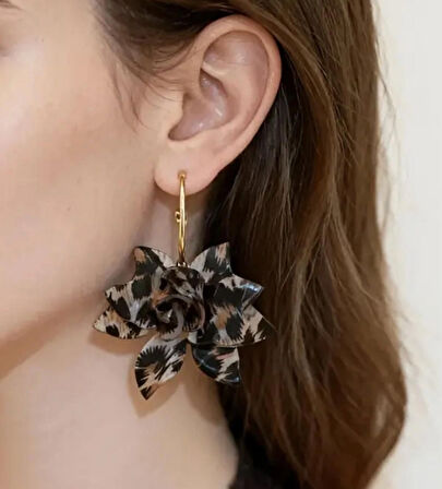 Gold leopar çiçek küpe