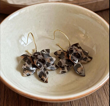 Gold leopar çiçek küpe