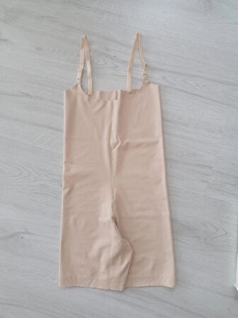 Kadın Diz Üstü Body Korse – Bej, Konforlu Ve Toparlayıcı Model Vücut Inceltici Etkili