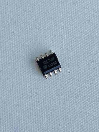 STMicroelectronics 93C76WP EEPROM Depolama Çipi 20 Adet