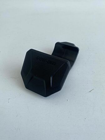 Can-Am Maverick X3 J Tip Ön Cam Kelepçesi 705 011 220