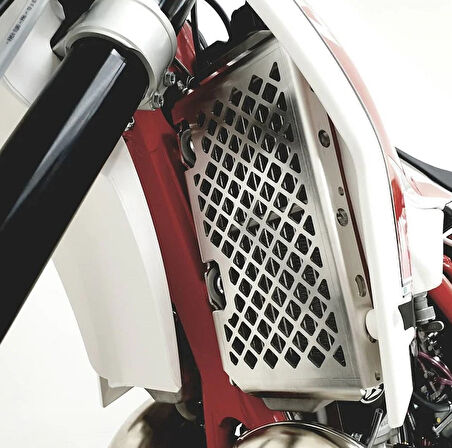 Beta RR250/300 Radyatör Koruyucusu RKK011