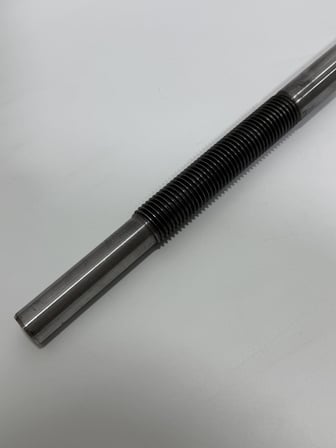 SJ 8.8 Civata M30x560mm