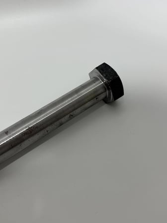 SJ 8.8 Civata M30x560mm