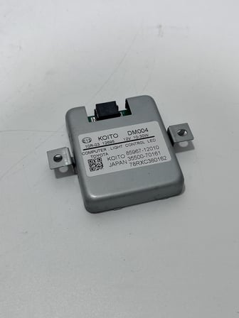 Toyota Corolla Far Beyni 85967-12010 DM004