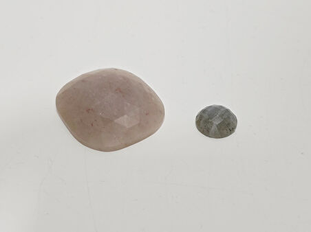 Kabaşon Kesim Kuvars Doğal Taş 20,9 Gram Lot 16