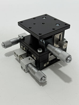 LD60-LM 3 Eksenli Hassas Pozisyonlama Manuel Ayar Platformu