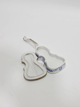 Limoges Gitar Desenli Porselen Saklama Kutusu 20x7x3cm