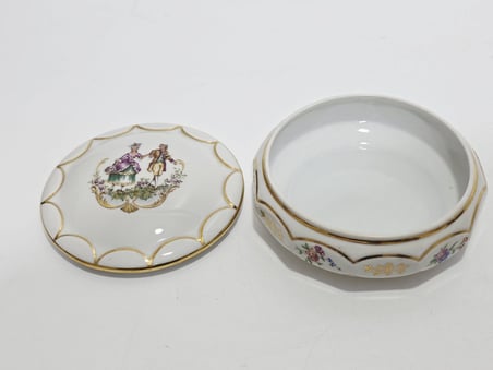 Limoges Aşık Çift Desenli Mini Porselen Kapaklı Kutu
