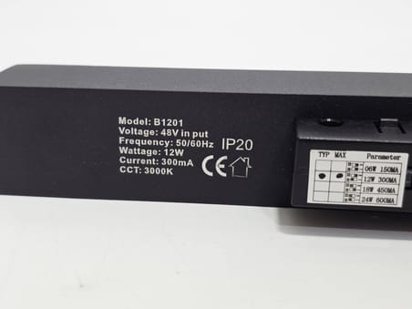 B1201 Gün Işığı Magnet Lineer Ray Spot 48V 12W 3000K
