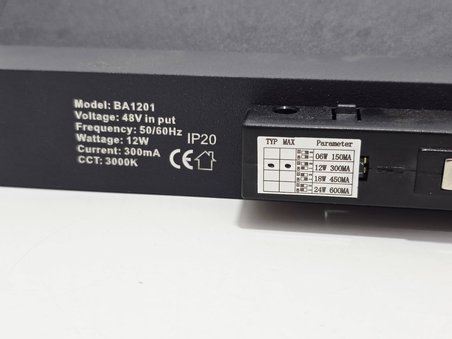 BA1201 Gün Işığı Magnet Lineer Ray Spot 48V 12W 3000K