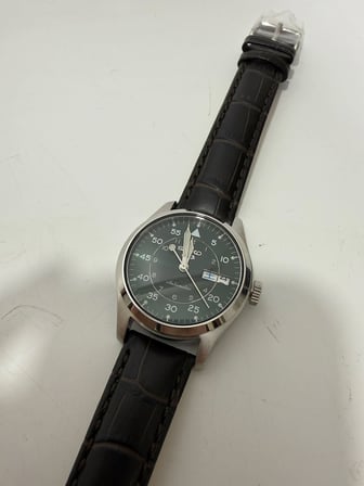 Seiko 5 Sports Field 36,4mm Otomatik Erkek Kol Saati SRPJ89K1