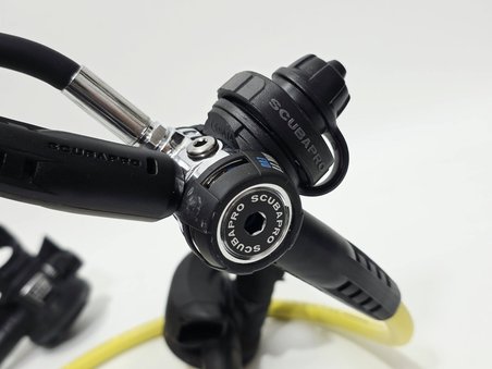 Scubapro MK11 EVO/S270 + R095 Ahtapot Regülatör Seti