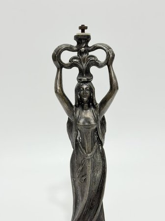 Kadın Figürlü Metal Lamba veya Mumluk Tabanı 23cm