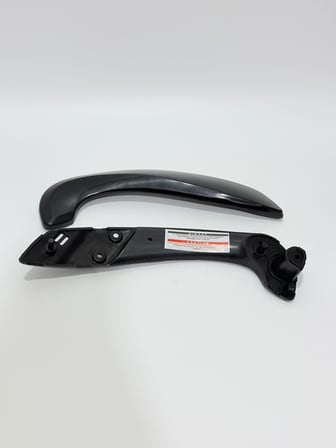 Renault Megane Fluence Ön Kapı İç Çekme Kolu Sol Siyah 8311611
