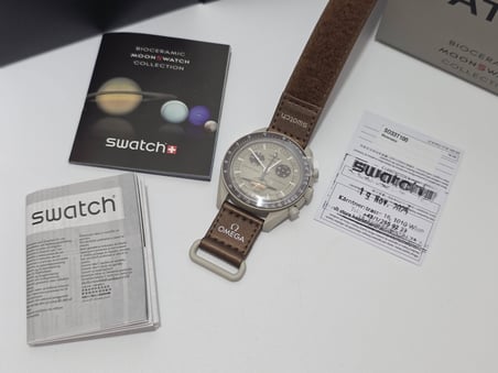 Omega X Swatch Bioceramic Moonswatch Mission To Saturn Kol Saati