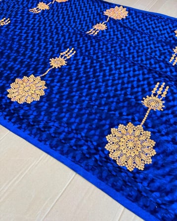 Nakış İşlemeli Kadife Elbiselik Kumaş 500x150cm 005