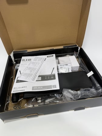 Shure BLX24RE/SM58 Kablosuz Vokal Mikrofon Seti