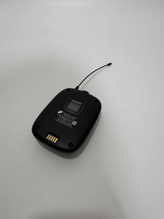 Shure SLXD24E/B58 Kablosuz Vokal Mikrofon Seti