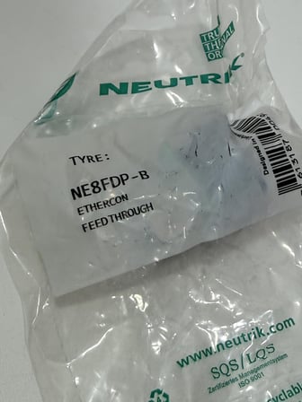 Neutrik NE8FDP-B Modüler Konnektör
