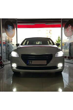 Peugeot 301 Uyumlu  Kısa Farlar Için Uyumlu Şimşek Etkili Led Xenon Beyaz Far Ampulü