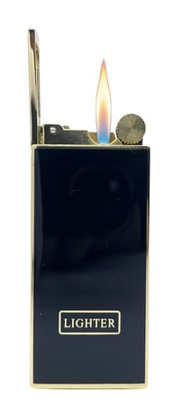Lighter Klasik Metal Gazlı Çakmak – Altın & Siyah Tasarım Taşlı Çakmak, Yedek Taşı ve Özel Hediyelik Kutulu