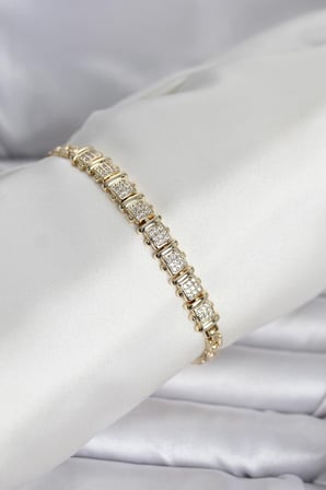 Xuping Model Zirkon Taşlı Gold Renk Kadın Bileklik 5886