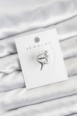 Gümüş Renk Pirinç Diken Model Kıkırdak Earcuff Küpe 5886