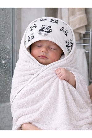 Panda Desenli Başlıklı Bebek Havlusu %100 Pamuk Yenidoğan & 0-2 Yaş Kapüşonlu Bebek Banyo Havlusu