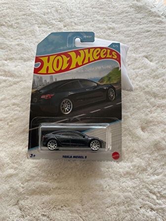 HOT WHEELS - TESLA MODEL 3