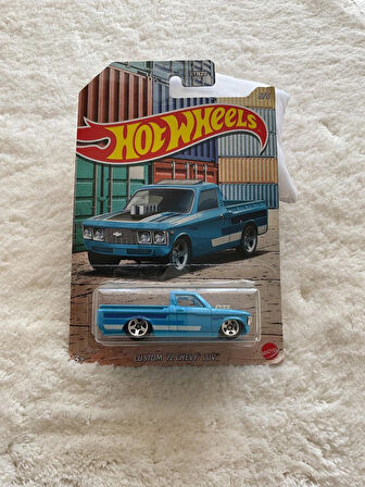 HOT WHEELS - CUSTOM '72 CHEVY LUV